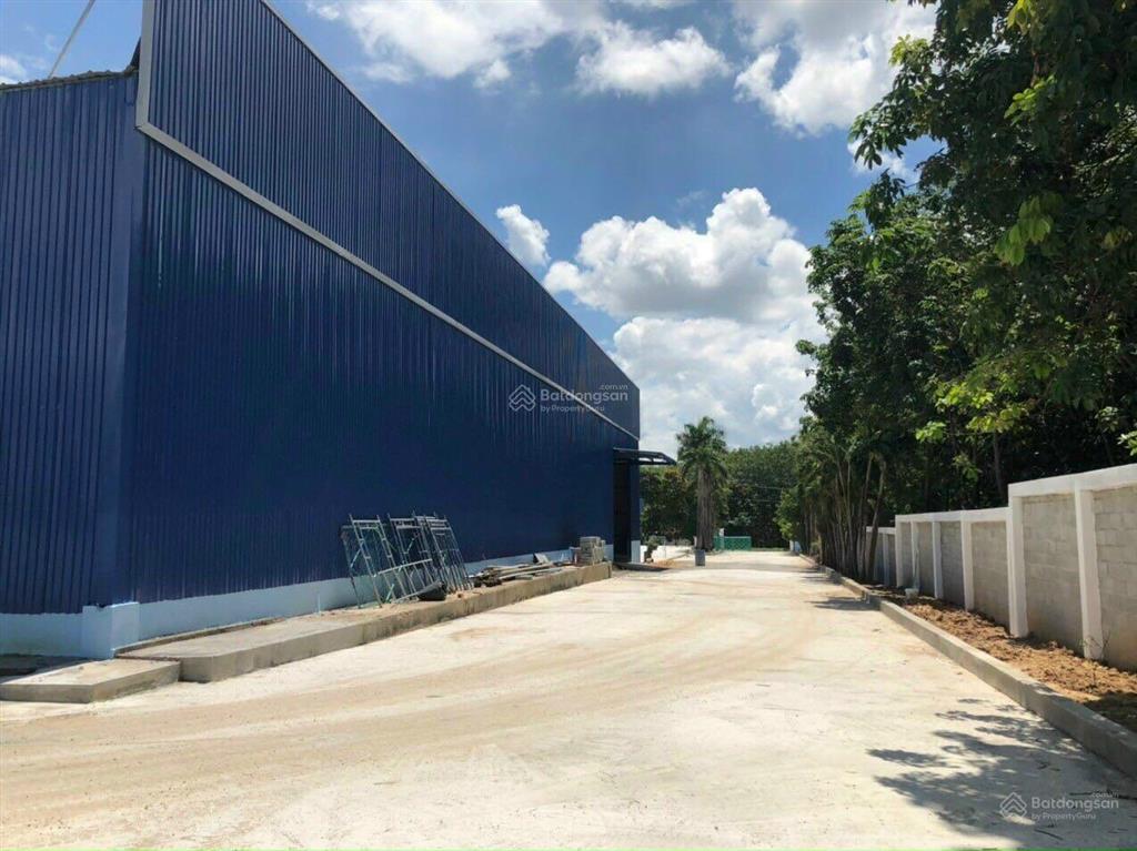 Cần cho thuê xưởng dt 15000m2, giá 140 tr