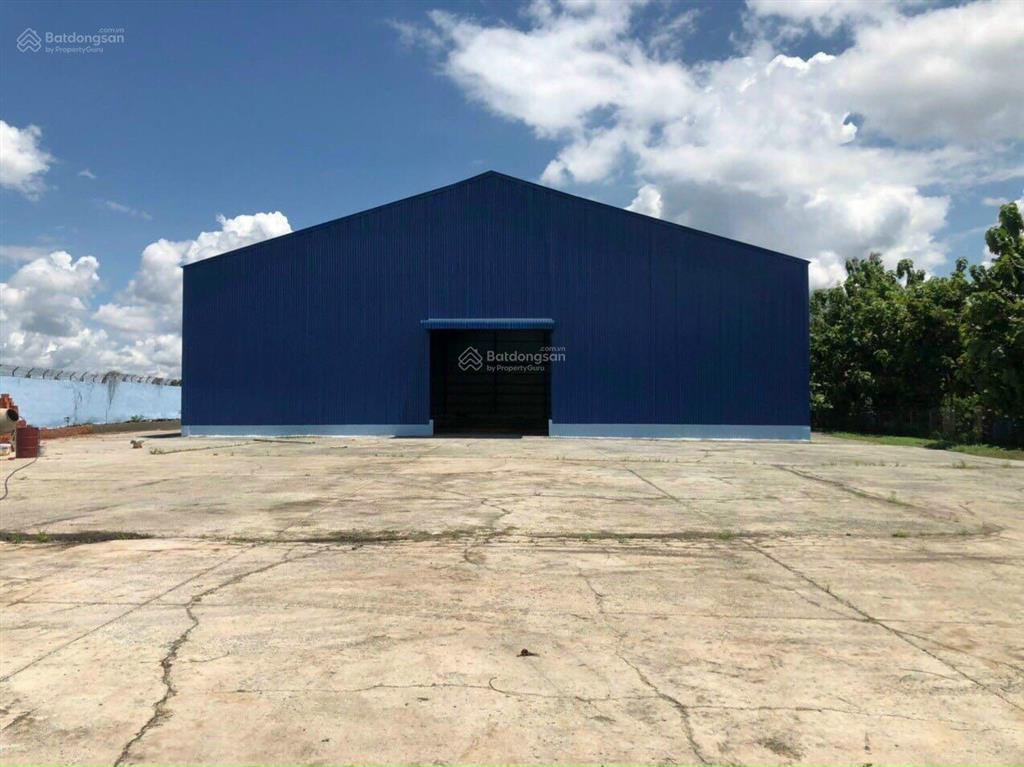 Cần cho thuê xưởng dt 15000m2, giá 140 tr