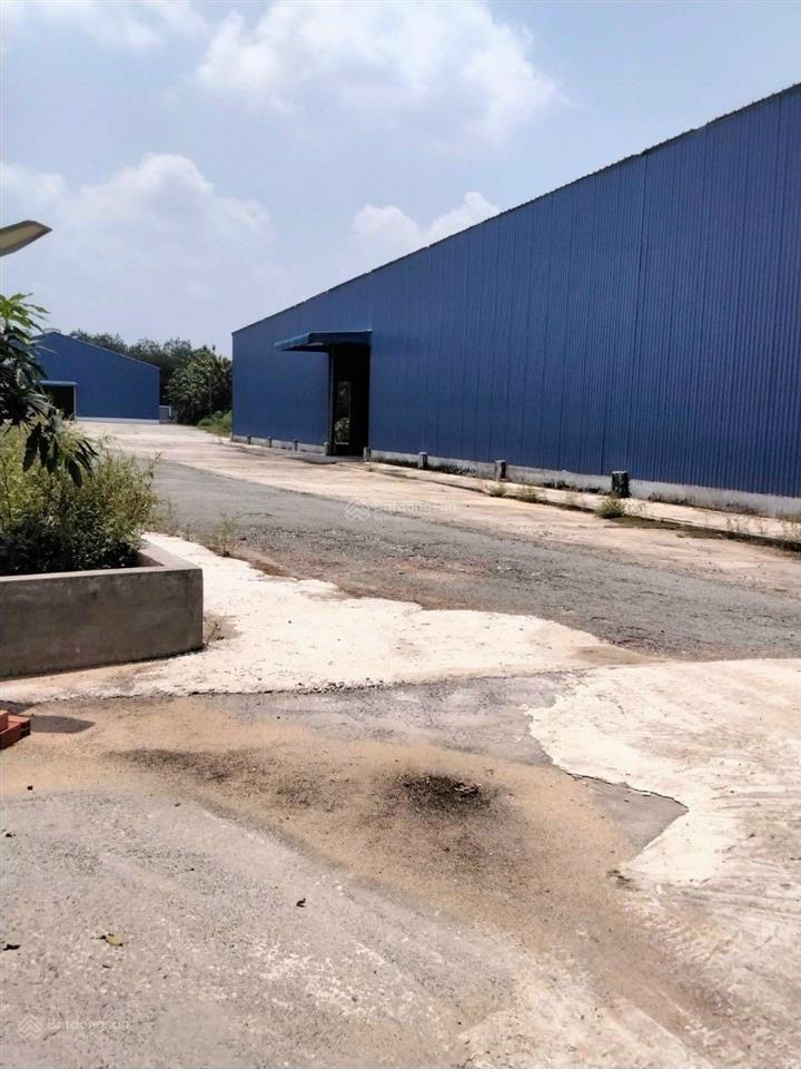 Cần cho thuê xưởng dt 15000m2, giá 140 tr