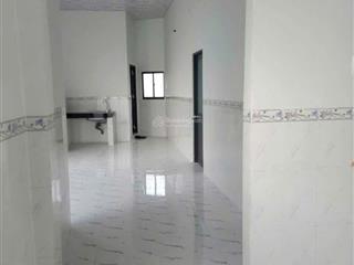 Bán nhà đẹp 7*13m, sổ hồng riêng, 1,6 tỷ, đường 826c long hậu, giáp nhà bè, 2 phòng, sang tên ngay
