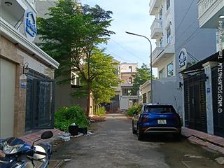 Bán đất 5*22m, 2 mặt tiền hxh 7m, 4,3 tỷ, 1764 lê văn lương nhà bè,shr, hỗ trợ bank, xây tiền do