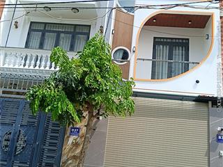 Bán nhà mới 3 tầng 4,3*15m, đường 10m, 3,85 tỷ, kdc hoàng hoa long hậu, giáp nhà bè, shr, hoàn công