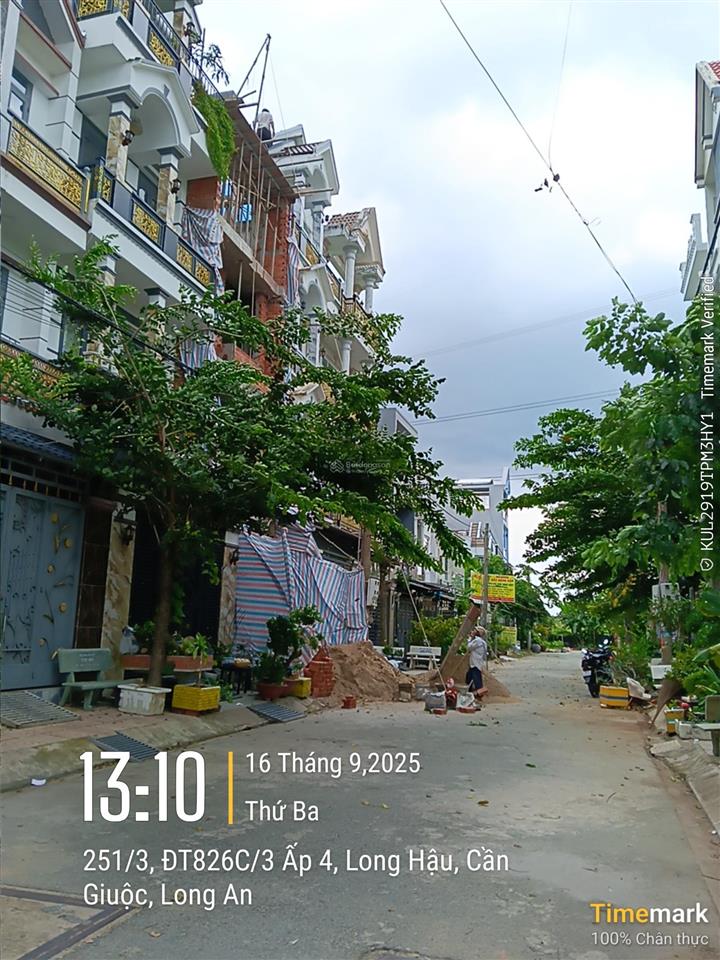 Bán nhà mới 3 tầng 4,3*15m, đường 10m, 3,85 tỷ, kdc hoàng hoa long hậu, giáp nhà bè, shr, hoàn công