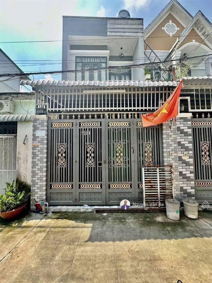 Bán nhà đường 826 c long hậu giá rẻ từ 1,5 tỷ, kế sg village, kdc thái sơn, gần lê văn lương,shr