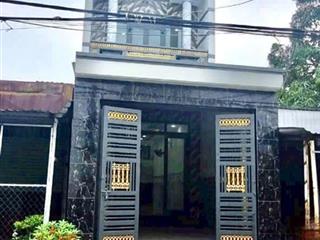 Bán nhà 2 tầng mặt tiền đường 826c long hâu 4*31m, 5,7 tỷ, kế sg village, ngay chợ, lê văn lương nd