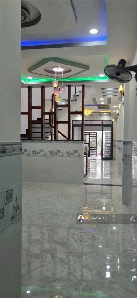 Bán nhà 2 tầng mặt tiền đường 826c long hâu 4*31m, 5,7 tỷ, kế sg village, ngay chợ, lê văn lương nd