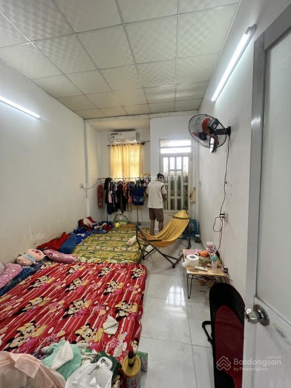 Bán nhà long hậu, 2 tầng 4*16m, giá 1,8 tỷ hẻm xe hơi, kế sg village, sát lê văn lương nhà bè, shr