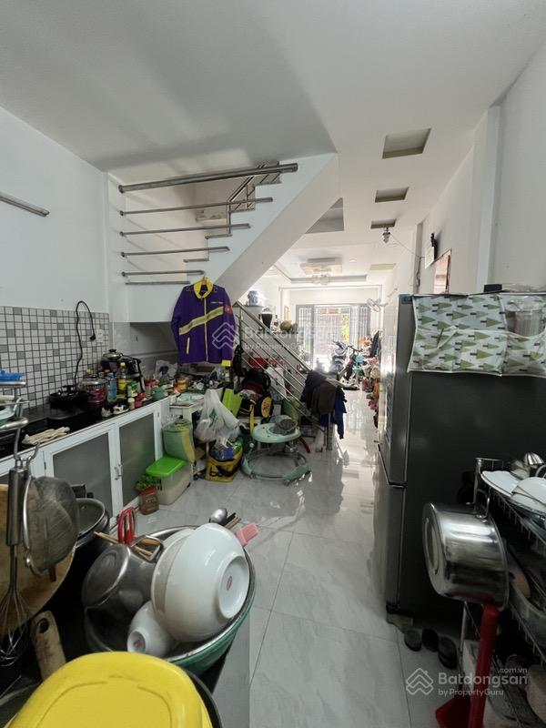 Bán nhà long hậu, 2 tầng 4*16m, giá 1,8 tỷ hẻm xe hơi, kế sg village, sát lê văn lương nhà bè, shr