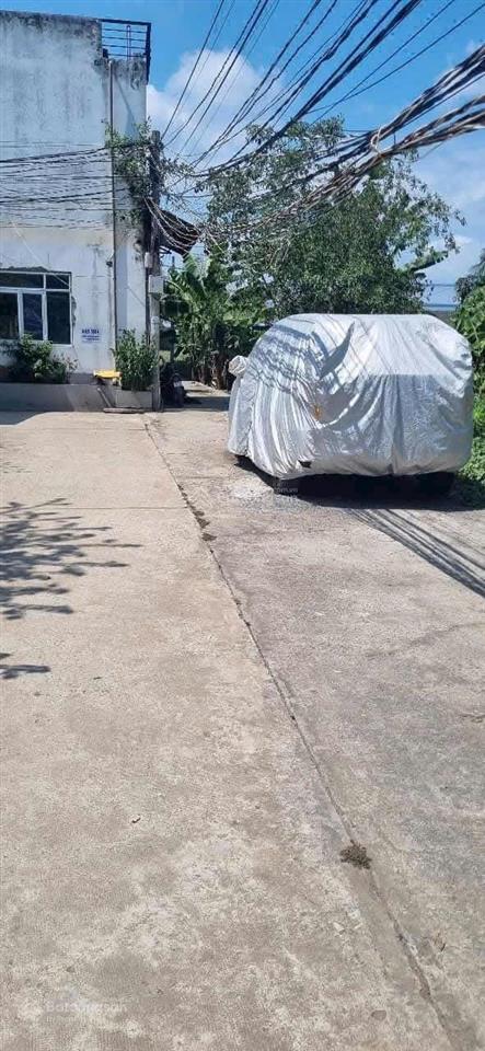 Bán nhà long hậu, 2 tầng 4*16m, giá 1,8 tỷ hẻm xe hơi, kế sg village, sát lê văn lương nhà bè, shr