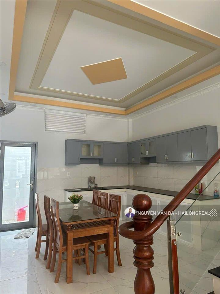 Bán nhà kdc hoàng hoa long hậu 3 tầng 4,3*15m, giá 3,8 tỷ, kế sg village, t&t millennia, shr