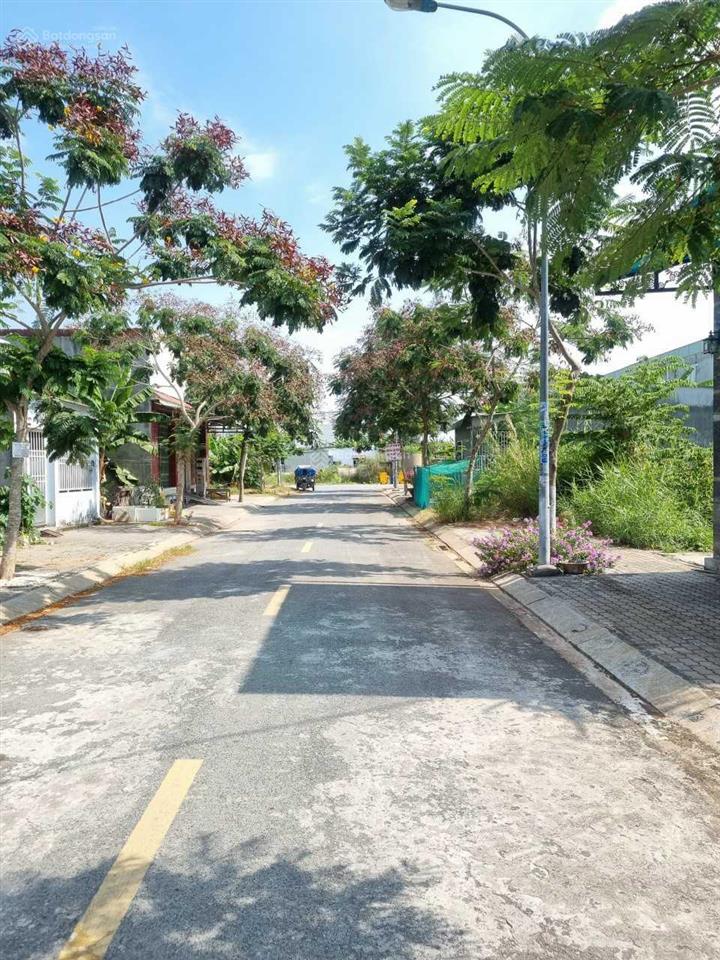 Còn 1 lô giá ngộp chỉ 2.250 tỷ/90m2 tại kdc nam sài gòn l/h 0937 161 ***