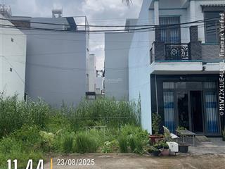 Bán lô đất thuộc mặt tiền 826c long hậu, giá tốt chỉ 4.2 tỷ /90 m2. không dính lộ giới