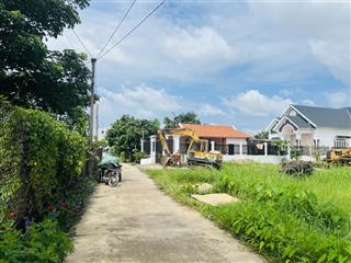 Bán lô đất rẻ ngộp mt bê tông 200tr 1/ gò hưu gần chợ mỹ hạnh nam shr