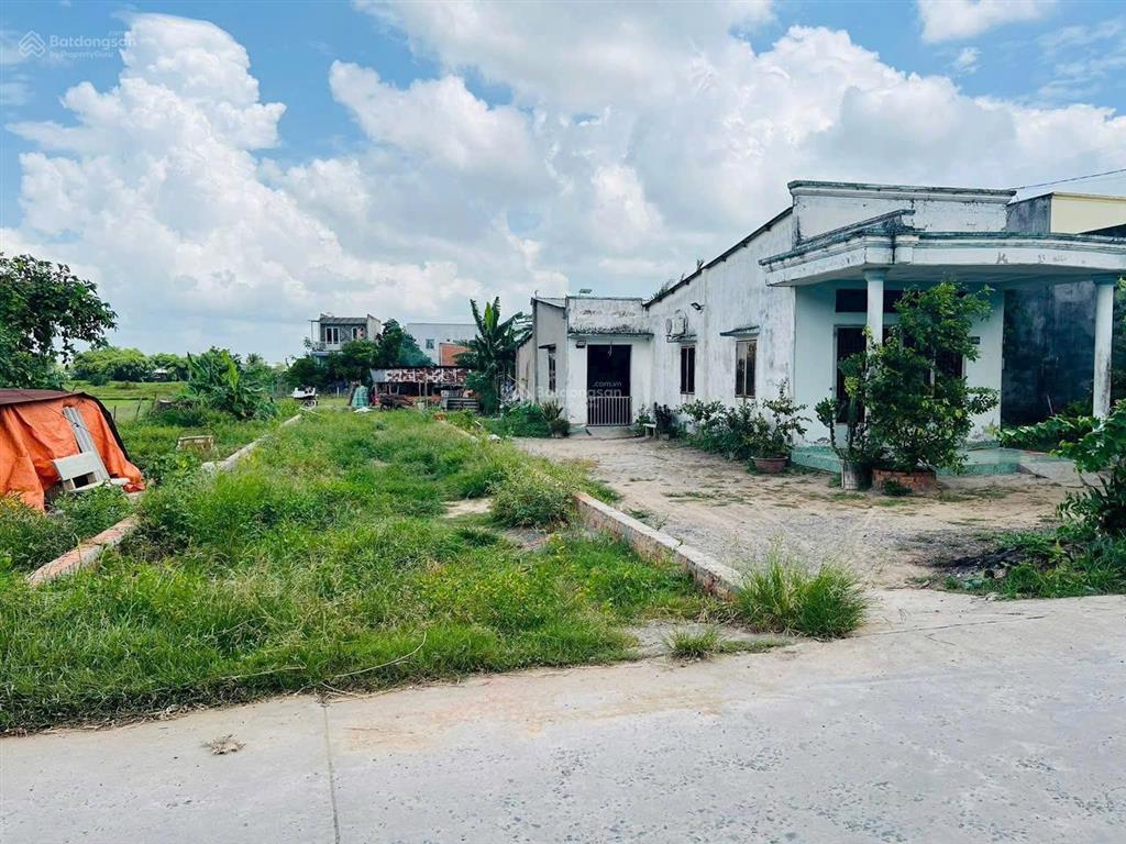 Bán lô đất đẹp 5x40m mt kinh doanh đường bàu tràm giá rẻ, shr