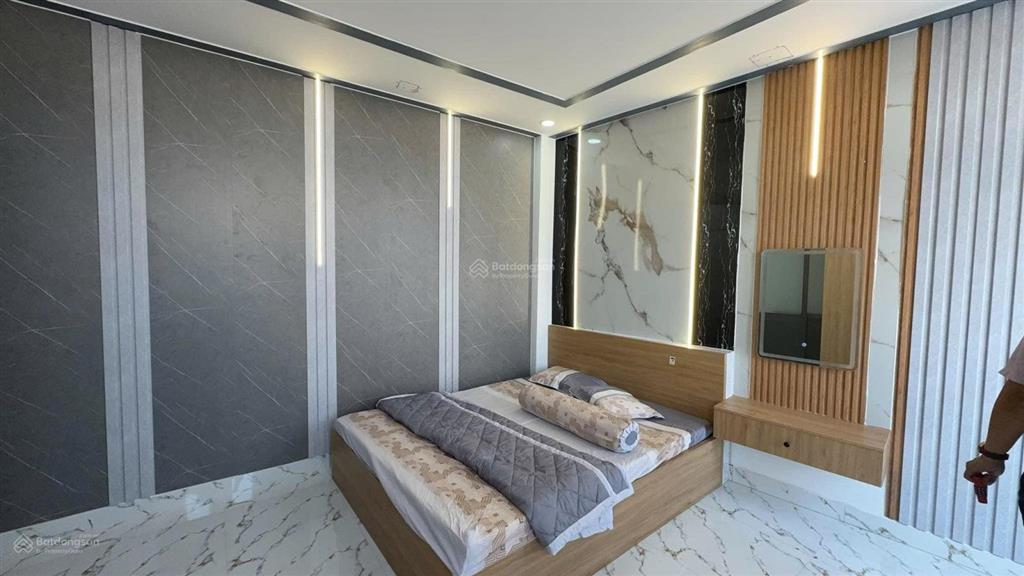 Kẹt vốn làm ăn ra gấp căn 1 lầu 42m2, sổ hồng công chứng 490 triệu ngay cổng kcn hoàng gia