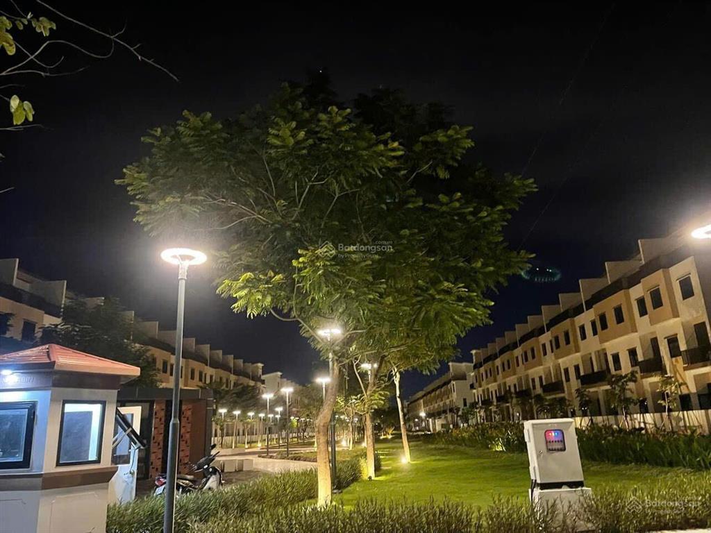 Phòng kinh doanh cty tại dự án số nhà lk32  27 chuyên bán nhà giá từ 3,75 tỷ