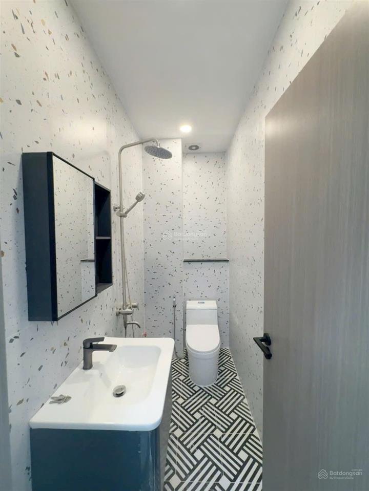 Nhà mới xây hẻm 47 trường lưu, phường long trường