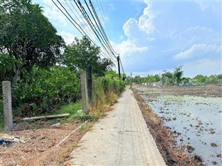 Bán đất 1070m2 có sẵn 295m2 thổ cư, chỉ 850tr, tân trụ