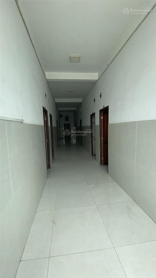 Kẹt tiền bán gấp nhà kinh doanh mặt tiền, dt 300m2 thổ cư, doanh số 30 triệu/tháng. chính chủ