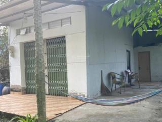 Cần bán đất vườn , có nhà cấp 4 ,,1000m ngang 30x33m ,chính chủ , shr giá 1.8 tỷ , quy đức