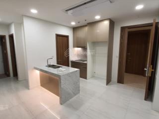 Chính chủ cần cho thuê gấp kingdom q10 2pn 2wc nhà ntcb vào liền giá 18tr/tháng  0901 430 *** loan