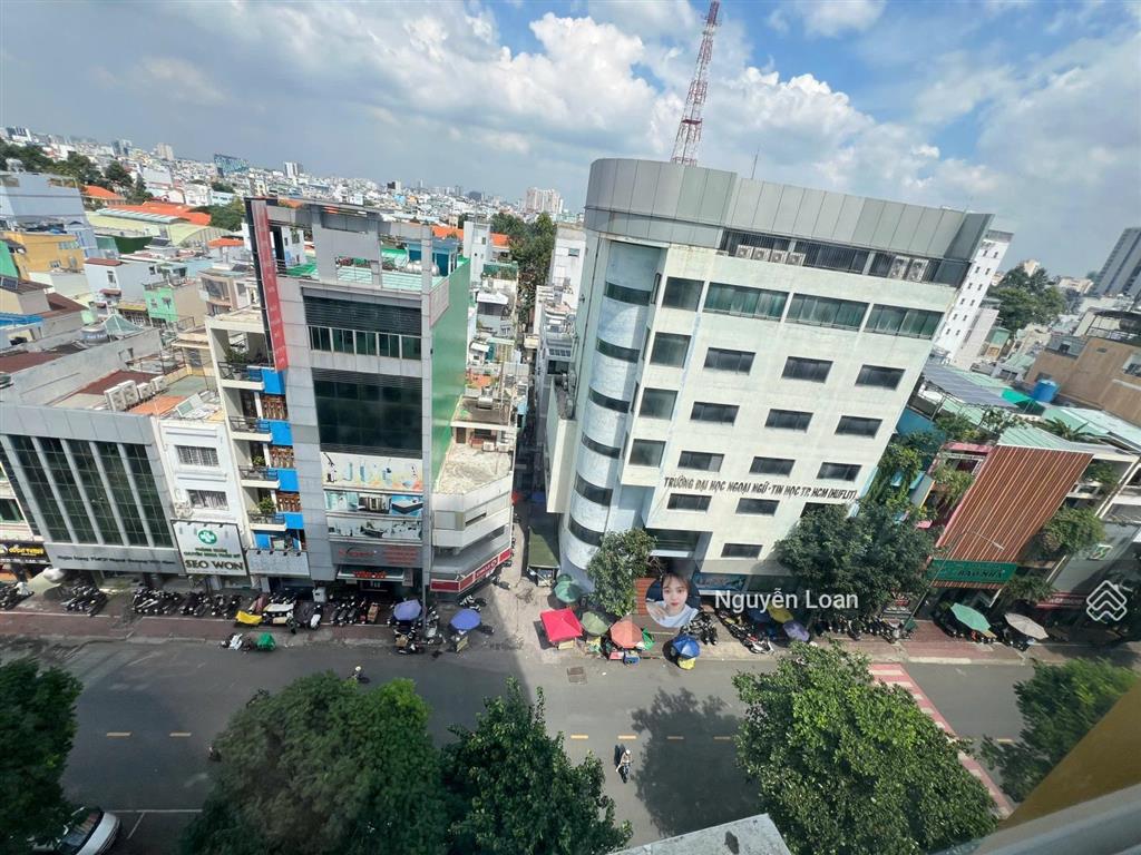 Bán gấp căn hộ  q10 charmington la pointe, 1pn1wc, 50m2 giá 2tỷ7 để lại nội thất vào xử dụng liền