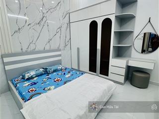 Bán nhà mới 3 tầng phạm văn bạch, tân bình hẻm xe hơi 4pn chỉ 5.8 tỷ tl
