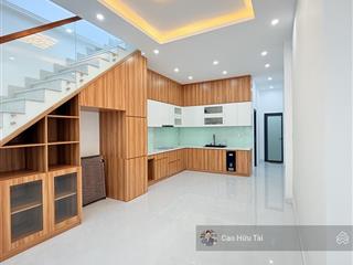 Bán nhà mặt tiền kinh doanh đông hưng thuận, 95m2 2 tầng mới đẹp, ngay tham lương giáp tân binh