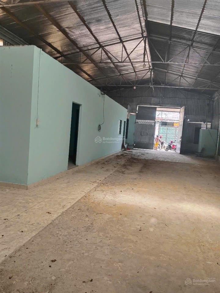 Cho thuê nhà xưởng tân phú trung củ chi, sau kcn tân phú trung, dt xưởng 500m2, giá 13tr/tháng