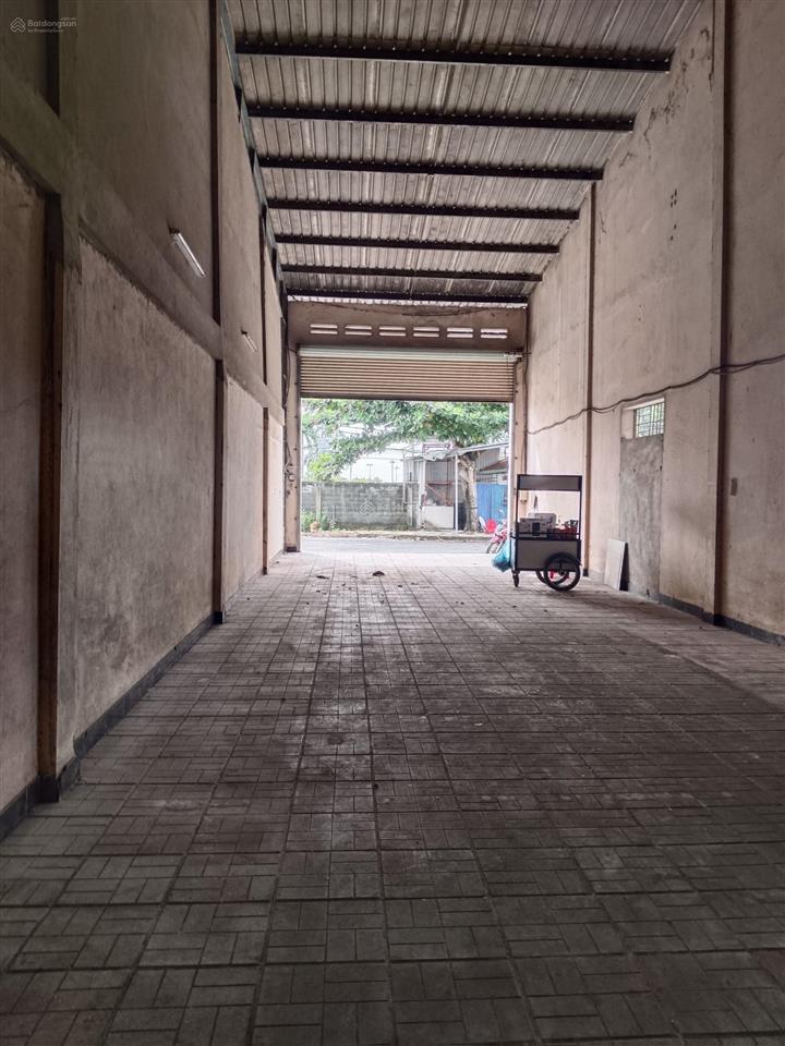 Cho thuê nhà kho đầy đủ giấy phép, gần kcn tân phú trung củ chi, dt 120m2, giá 10tr/tháng