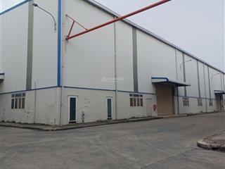 Cho thuê nhà xưởnng trong kcn hải sơn đức hòa long an, dt xưởng 4200m2, giá 3,3usd/m2