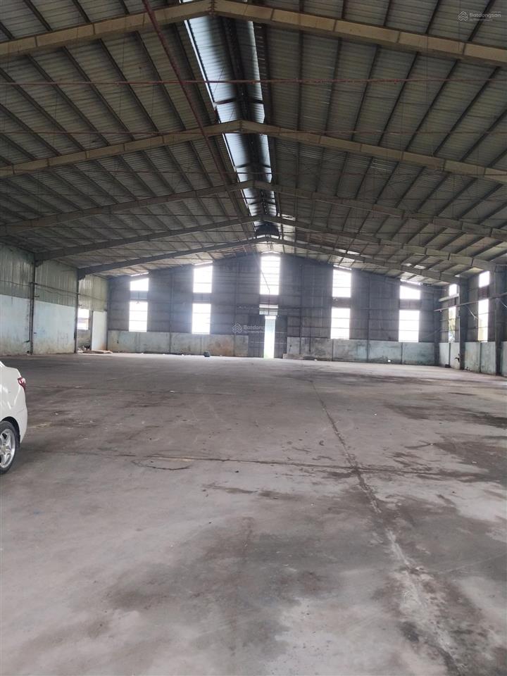 Cho thuê nhà xưởng đức hòa long an, dt xưởng 2000m2, giấy tờ đầy, giá 100tr/tháng