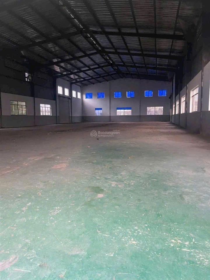 Bán nhà xưởnng gần khúc ngã tư quy củ chi, dt 7600m2, giá 52 tỷ