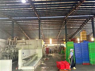 Cho thuê nhà xưởng diện tích lớn ở hóc môn, dtkv 9300m2, xây dựng 5500m2