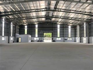 Cho thuê nhà xưởnng trong kcn tân phú trung củ chi, dt xưởng 2000m2, giá 180tr/tháng