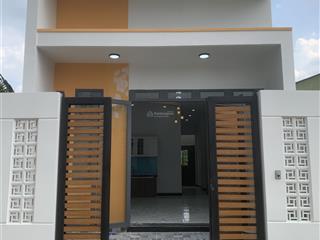 Bán nhà đức hòa xã mỹ hạnh nam. diện tích 70m2 sổ hồng riêng giá 1,2 tỷ.  0918 551 ***