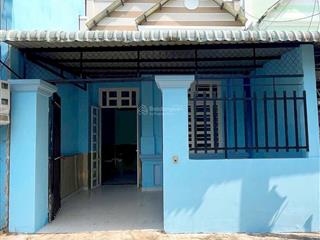 Bán nhà đức hoà, mỹ hạnh nam ngay chợ mỹ hạnh nam, dt 80m2 sổ hồng giá 1 tỷ 450.  0918 551 ***