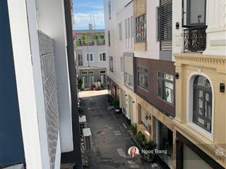 Bán nhà nguyễn xí  p13 đường nhựa xe hơi 5 tấm đang cho thuê sẵn dòng tiền 18tr/tháng hoàn công đủ
