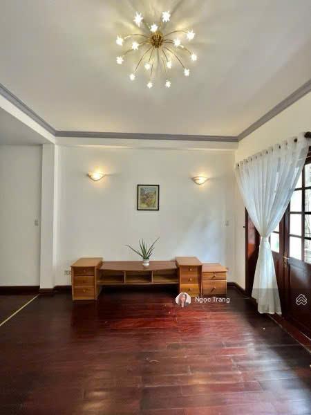 Chủ muốn định cư nhượng lại căn nhà 4 tầng 4.2x19 chu văn anđinh bộ lĩnh hđt khoán 35tr/th 6pn 7wc