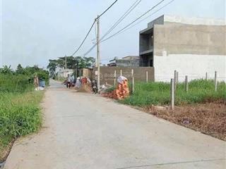 Bán lô đất thổ cư mặt tiền bờ kênh công cộng 7m hẻm lê văn khuyên, phường 5  dt 5 x 22m2.