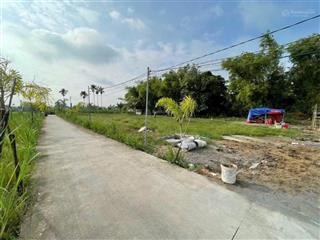Bán đất thổ, đường ô tô thuộc ấp bà phổ, bình thạnh, thủ thừa, diện tích 5 x 22m (110.6m2)
