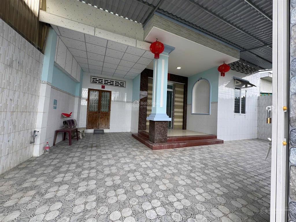 Bán nhà hẽm 32 lương văn chấn , phường khánh hậu , tp tân an  diện tích  10.5 x 19.8 hậu 7.5m2