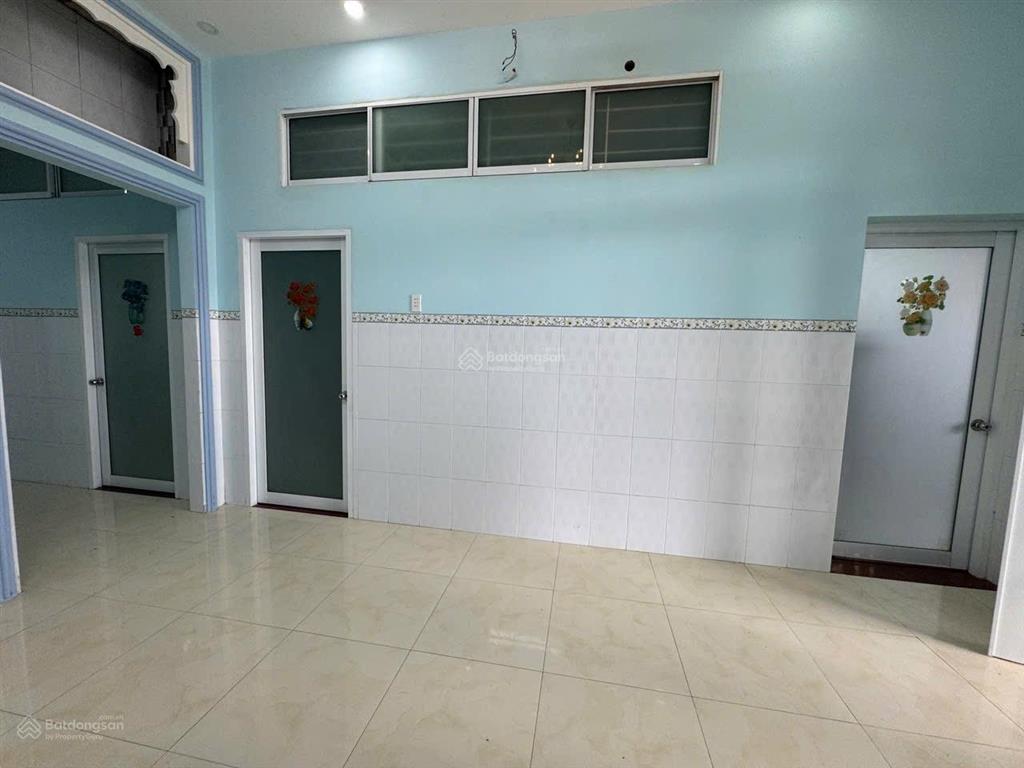 Bán nhà hẽm 32 lương văn chấn , phường khánh hậu , tp tân an  diện tích  10.5 x 19.8 hậu 7.5m2