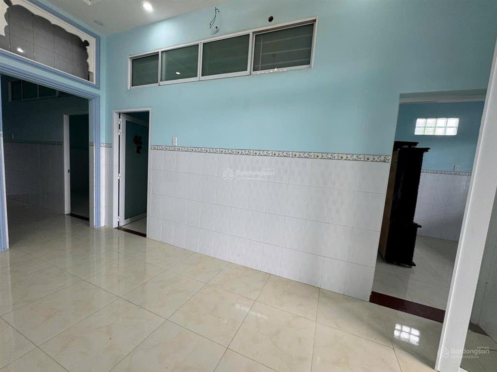 Bán nhà hẽm 32 lương văn chấn , phường khánh hậu , tp tân an  diện tích  10.5 x 19.8 hậu 7.5m2