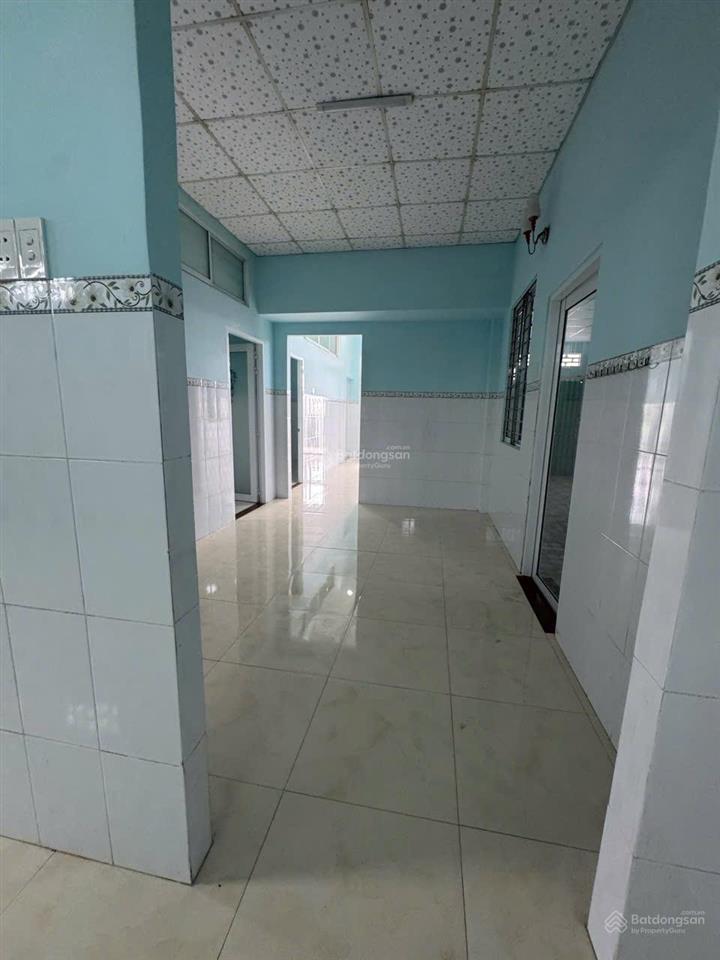 Bán nhà hẽm 32 lương văn chấn , phường khánh hậu , tp tân an  diện tích  10.5 x 19.8 hậu 7.5m2