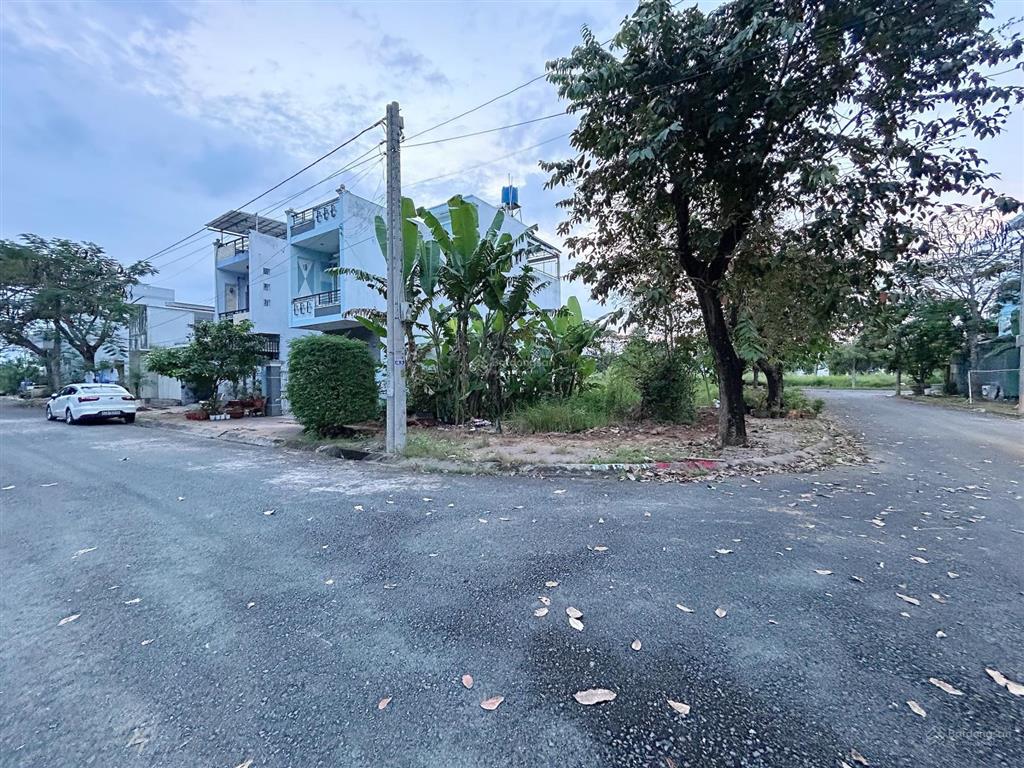 Bán 2 lô góc đường số 17 và 18 thuộc kdc lợi bình nhơn, tp tân an, diện tích 8 x 20m (160m2)