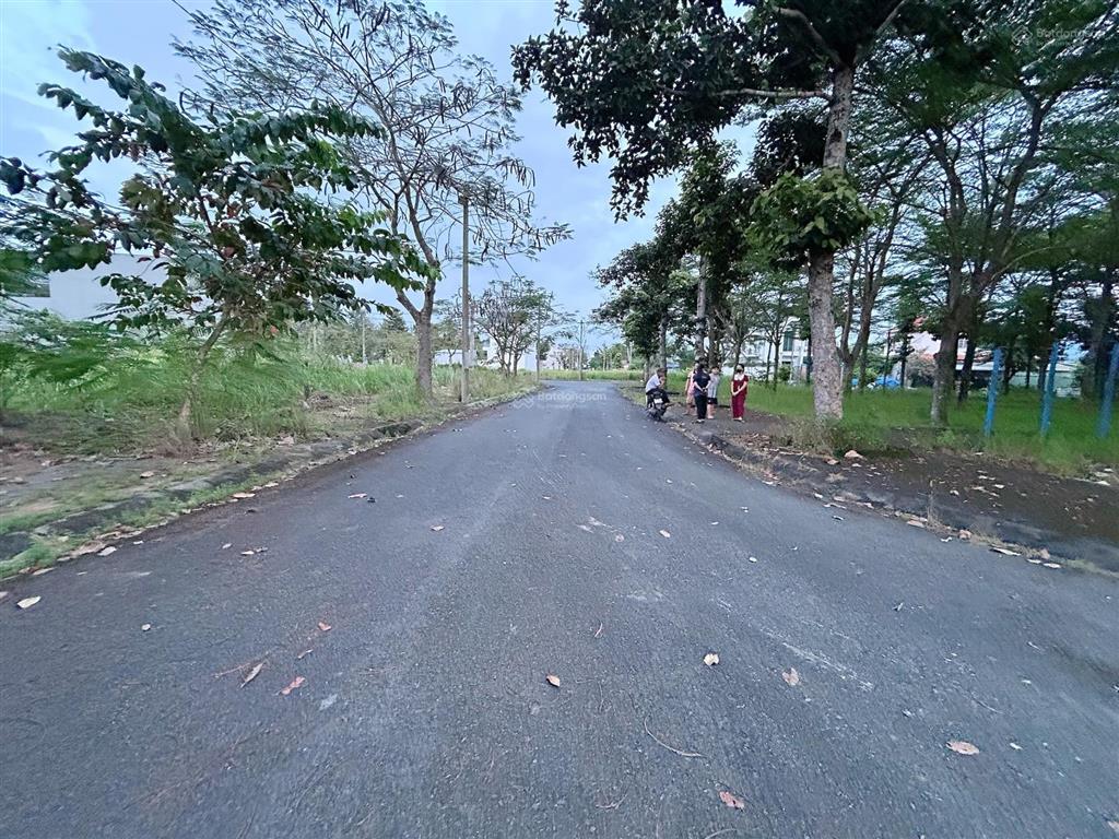 Bán 2 lô góc đường số 17 và 18 thuộc kdc lợi bình nhơn, tp tân an, diện tích 8 x 20m (160m2)