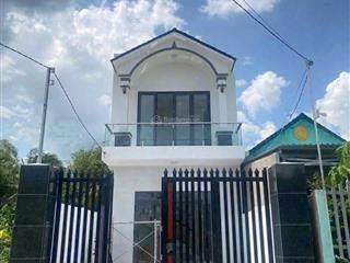 Bán căn nhà 1 trệt 1 lầu mặt tiền đường châu văn bảy, phường 7, tp tân an, long an, dt 5 x 21m