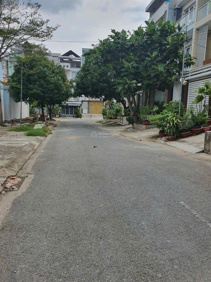 Bán lô đất sổ đỏ cá nhân nằm trong kdc bình hưng giá rẻ
