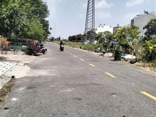 Hạ giá bán gấp nền đất sổ đỏ nằm trong kdc ấp 4 phong phú giá rẻ nhất khu vực